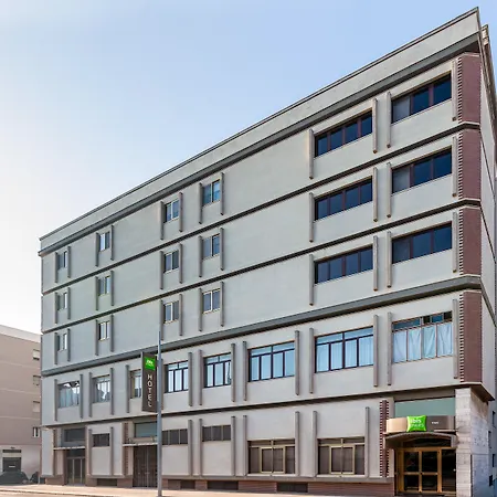 Ibis Styles 3* 트라니